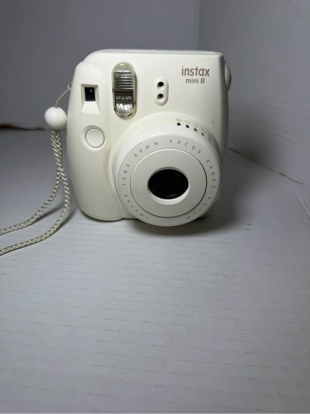 Fujifilm Instax Mini 8 Instant Camera - White - Tested Working